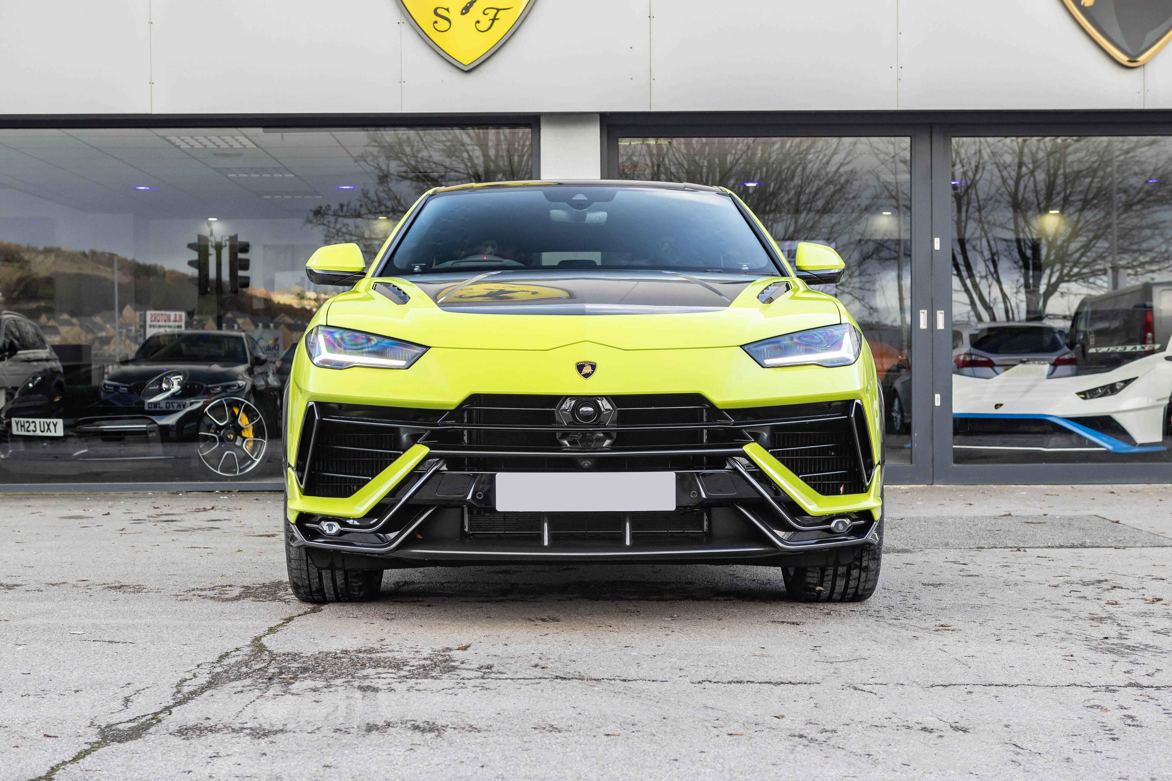 Lamborghini Urus Performante Hire in Manchester - Xclusive Chauffeurs