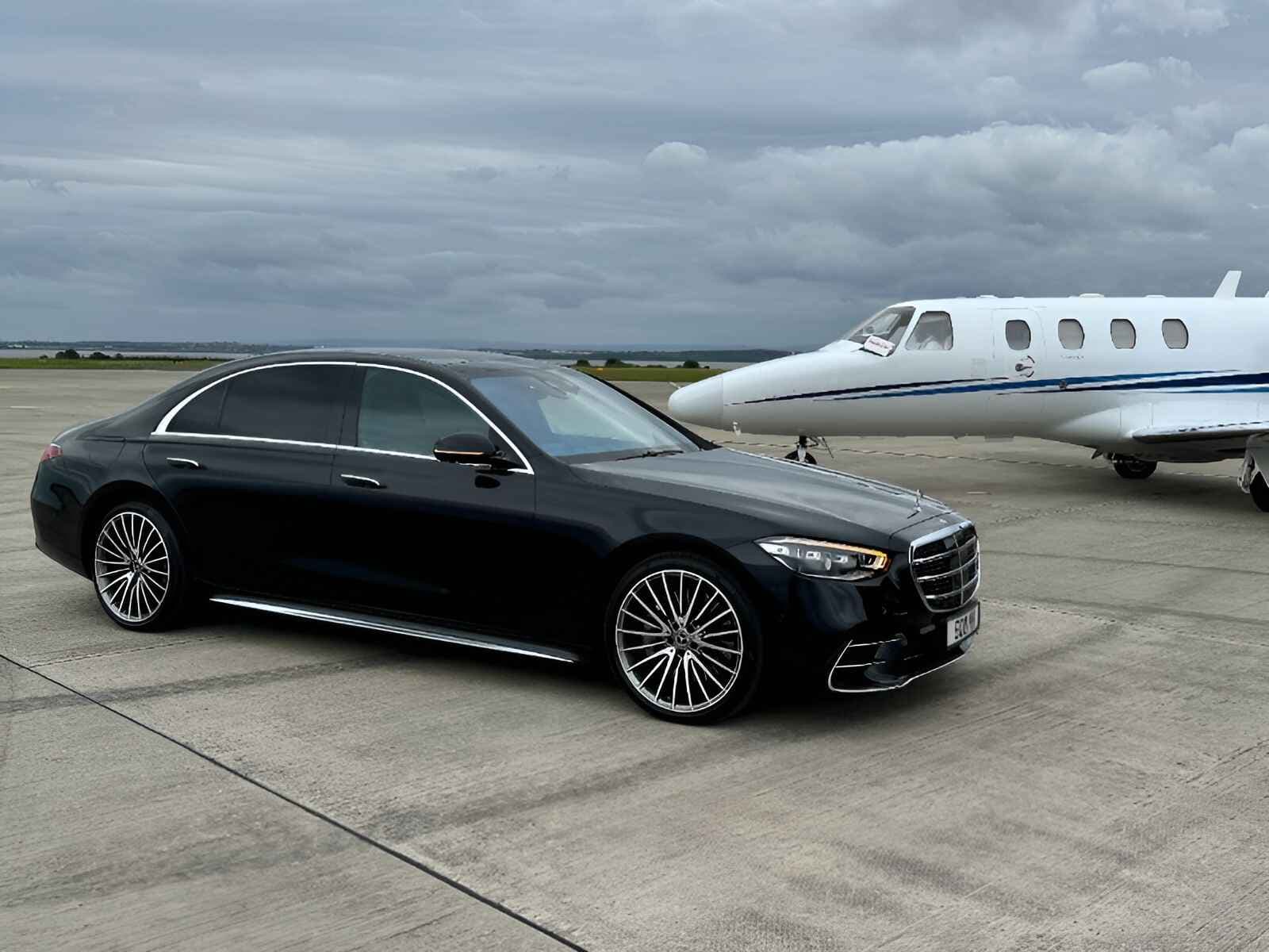 Elevated Excellence in Executive Airport Transfers