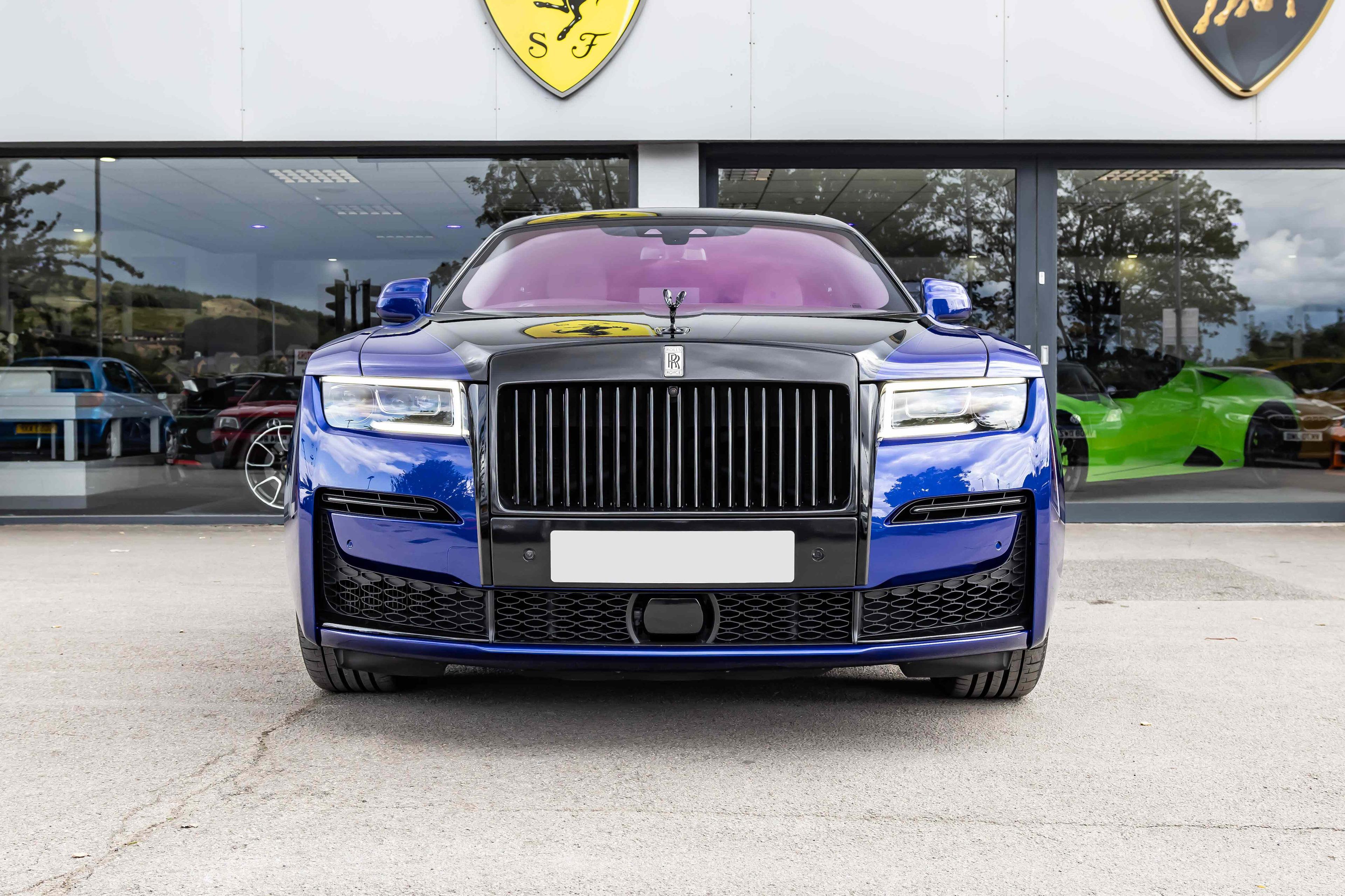 New Rolls-Royce Ghost EWB Hire in Manchester - Xclusive Chauffeurs